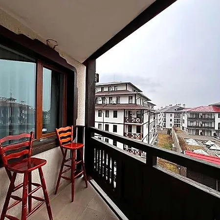 Dimitri Emerald , Near Gondola Apart-hotel