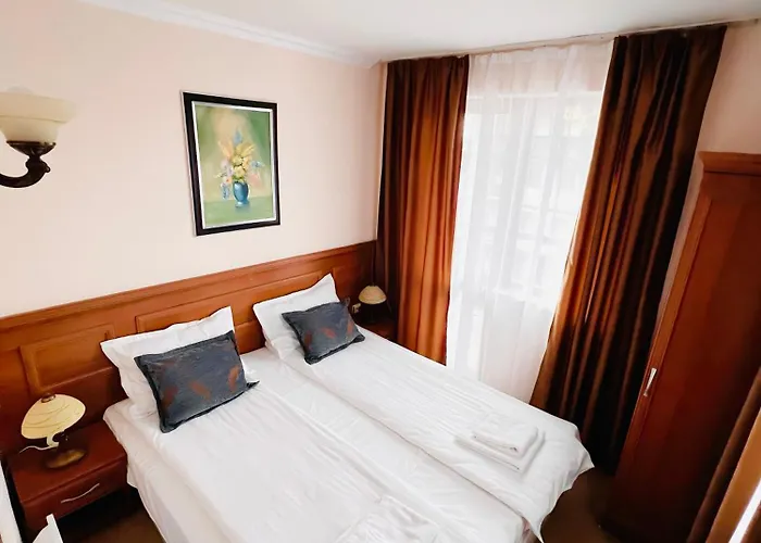 Dimitri Emerald , Near Gondola 4* Bansko